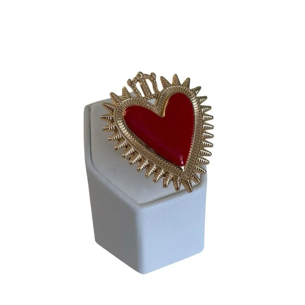 Oversized Heart & Crown Motif Ring. Lightweight.